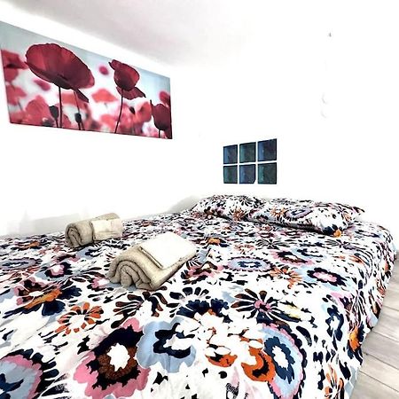 F2 Ultra Central Danube Loft Budapest Kültér fotó