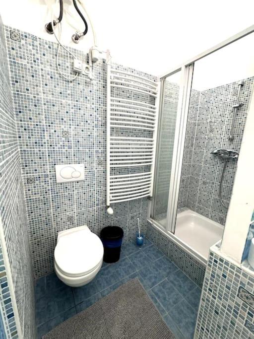 F2 Ultra Central Danube Loft Budapest Kültér fotó